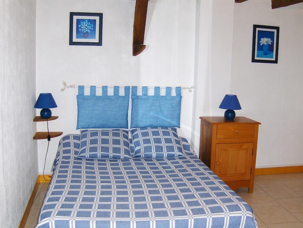 La Boulonne Villa Festigny  Room photo