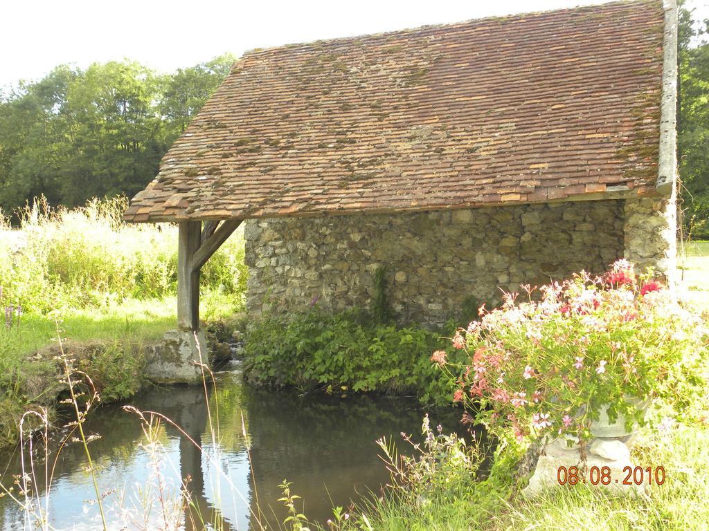 La Boulonne Villa Festigny  Exterior photo